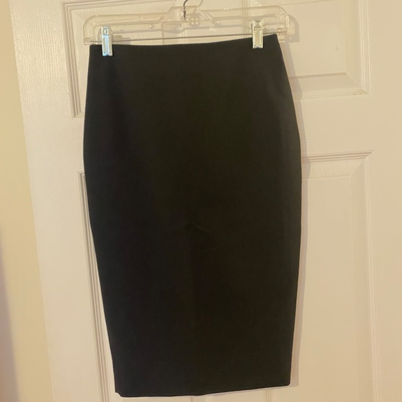 NWT Elizabeth & James pencil skirt, Size: 2, Color: Black - Picture 4 of 5
